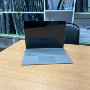 Microsoft Surface Laptop 2 (13.5″) Core i7, 8th Gen 16GB RAM 512GB SSD