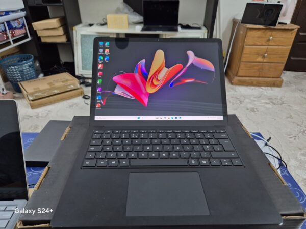 Microsoft Surface Laptop 5 (13.5″) Intel Core i7, 12th Gen 16GB RAM 256GB SSD - Image 2