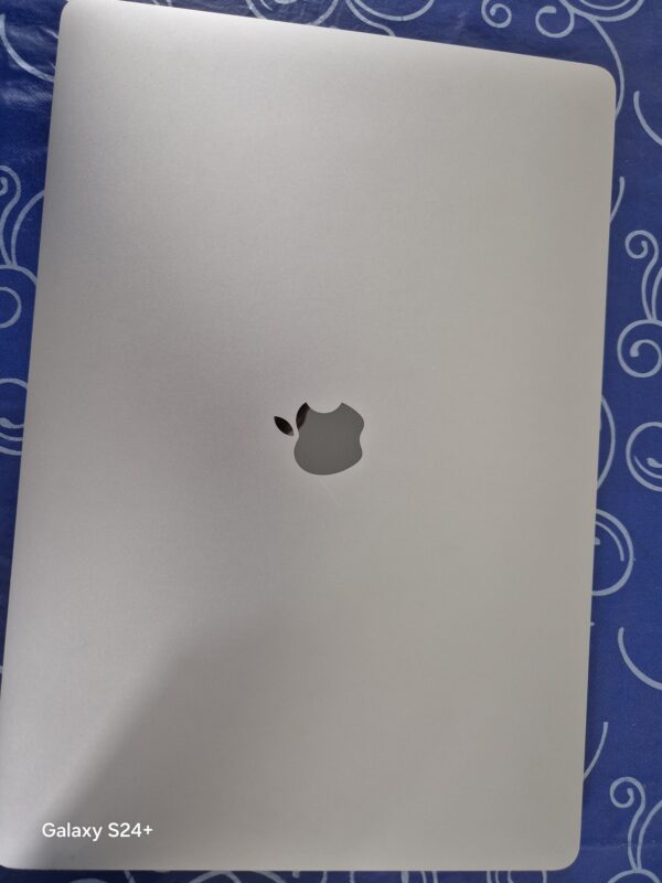 Apple MacBook Pro A2141 (16″, 2019) Core i7 16GB RAM 1TB SSD - Image 7