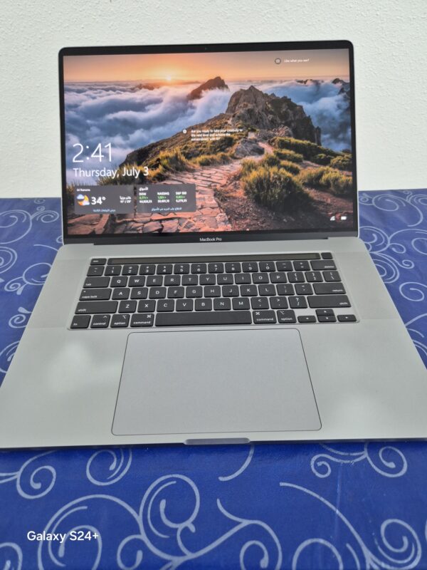 Apple MacBook Pro A1990 (15″, 2018)  Intel Core i9 Hexa‑Core, 2.9 GHz 32GB RAM 4TB SSD - Image 7