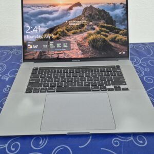 Apple MacBook Pro A1990 (15″, 2018)  Intel Core i9 Hexa‑Core, 2.9 GHz 32GB RAM 4TB SSD