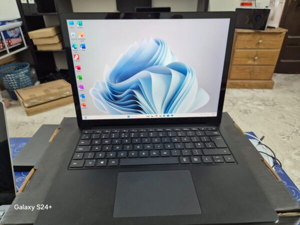 Microsoft Surface Laptop 5 (13.5″) Intel Core i7, 12th Gen 16GB RAM 256GB SSD - Image 6