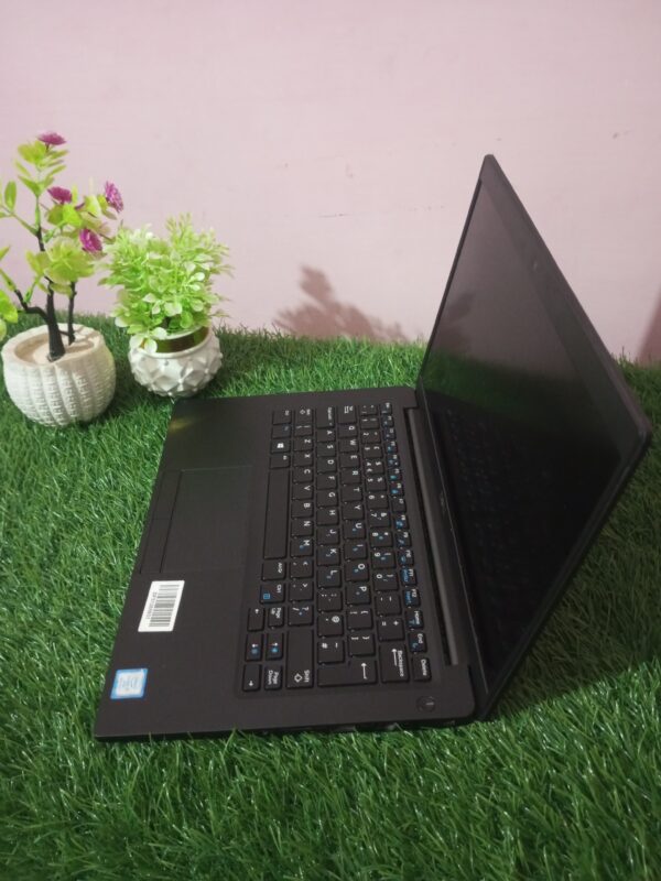 Dell Latitude 7390 – Core i7 8th Gen | 8GB RAM | 256GB SSD | 13" FHD Display - Image 3